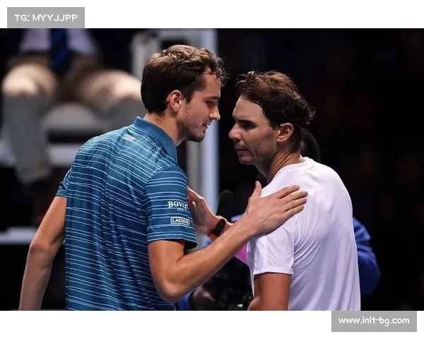 波兰重量级新星克尼巴对决费城老将达韦科上演不败荣誉之战